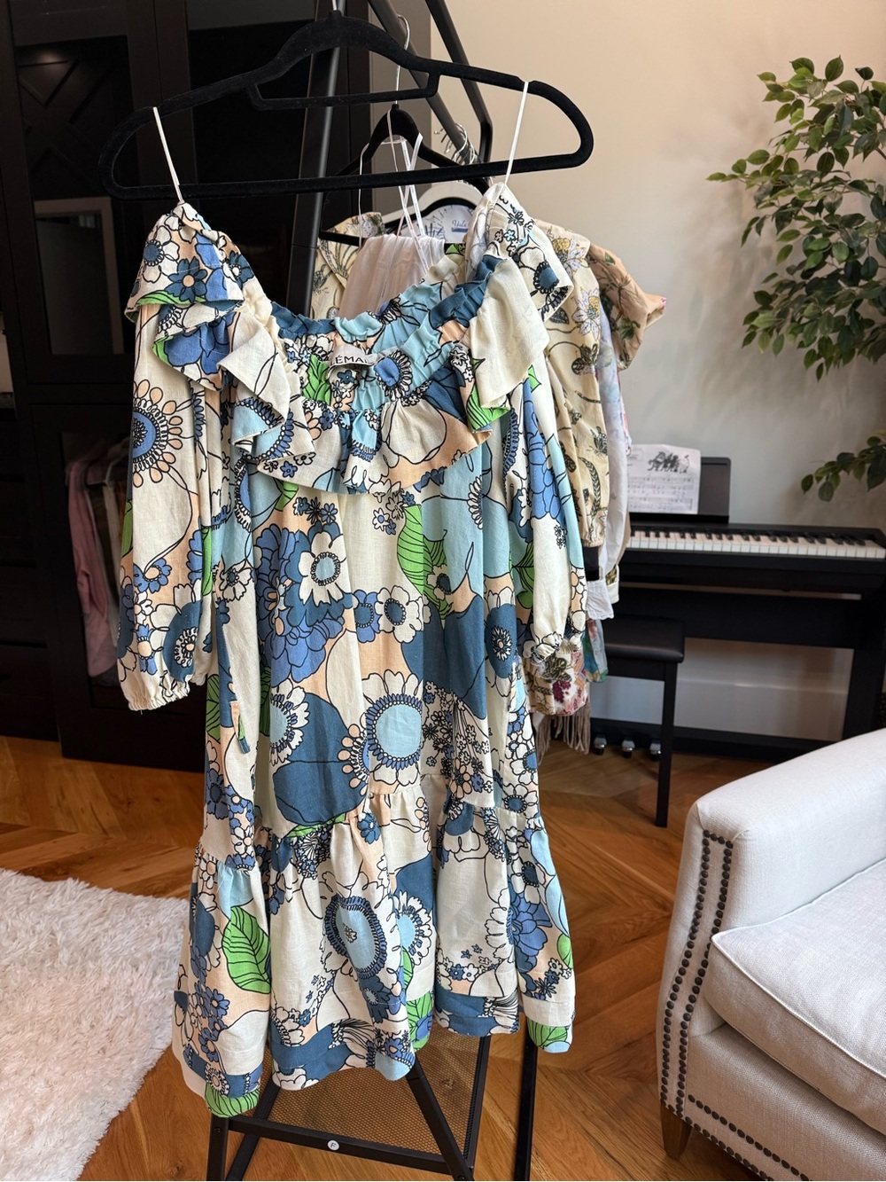 Alemais Cold-Shoulder Floral Midi Dress - Blue, White & Green - Picture 3 of 10